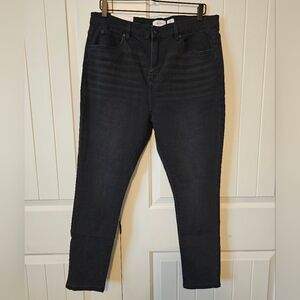 Serra Women's Dark Black Jeggings